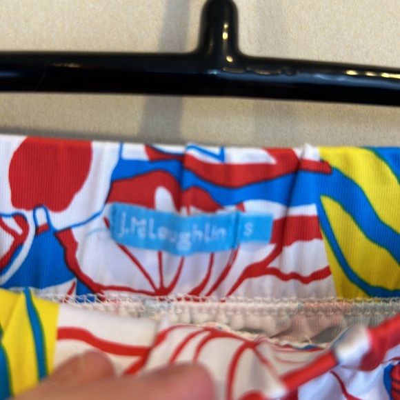 J. McLaughlin Multi-Color Floral Pull-On Skort. Sz S. - Picture 6 of 6